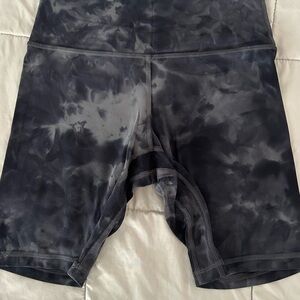 Lululemon biker short